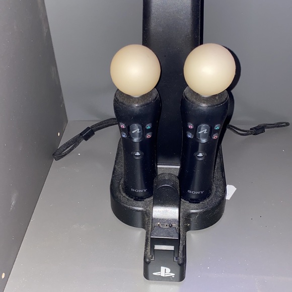 PlayStation VR Headset Bundle - Picture 5 of 12